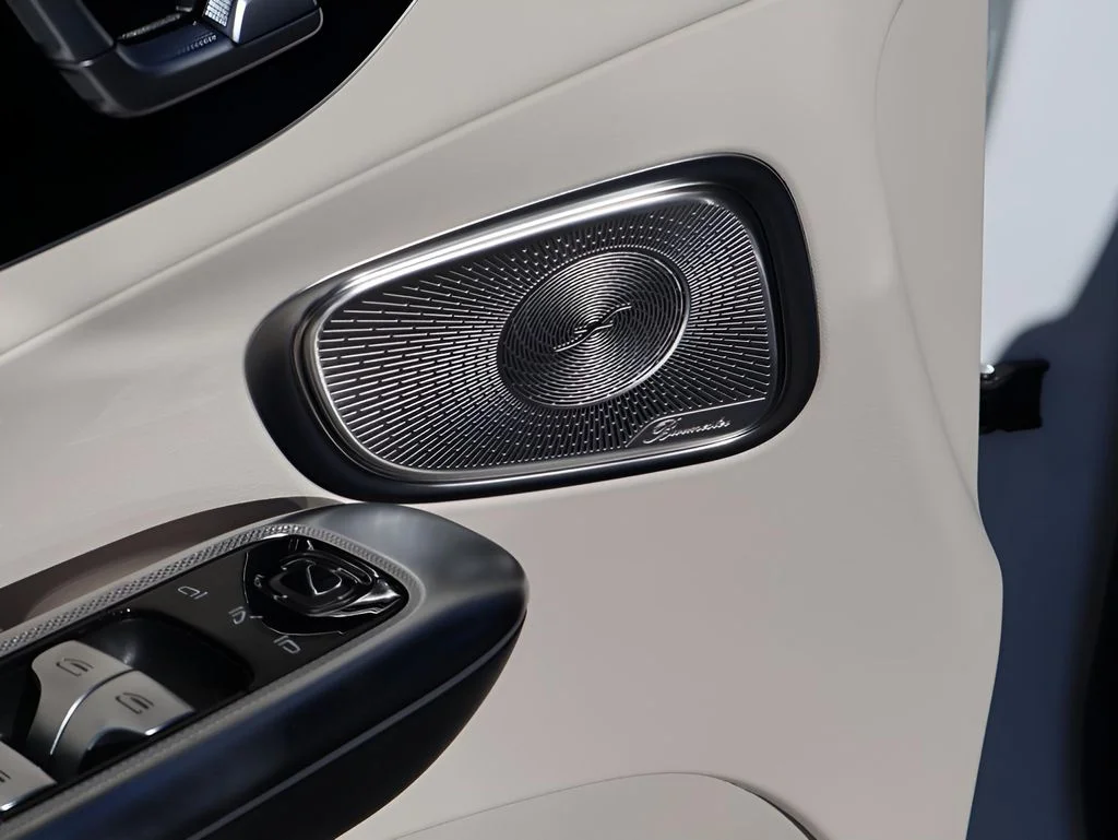 Used 2026 Polar White Mercedes-Benz GLC 300 image 27