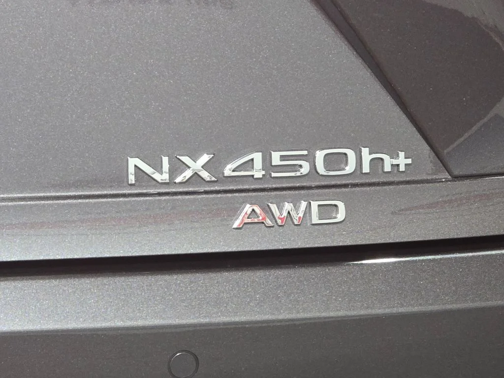 New 2026  Lexus 450h+ Luxury image 11