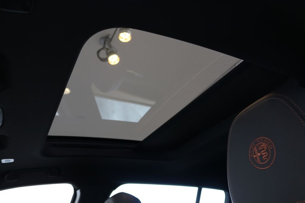 2025 Alfa Romeo Tonale Intensa - Photo 16