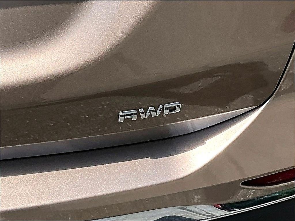 Used 2018 Beige Chevrolet LS image 28