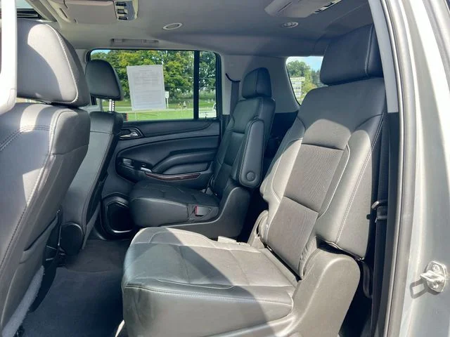 Used 2019 Gray GMC SLT image 27
