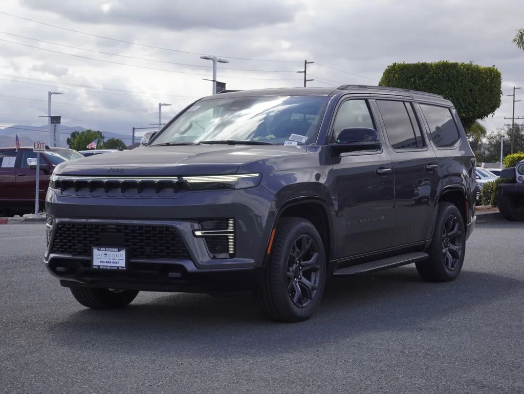 New 2026 Baltic Gray Metallic Clearcoat Jeep Limited Altitude image 8