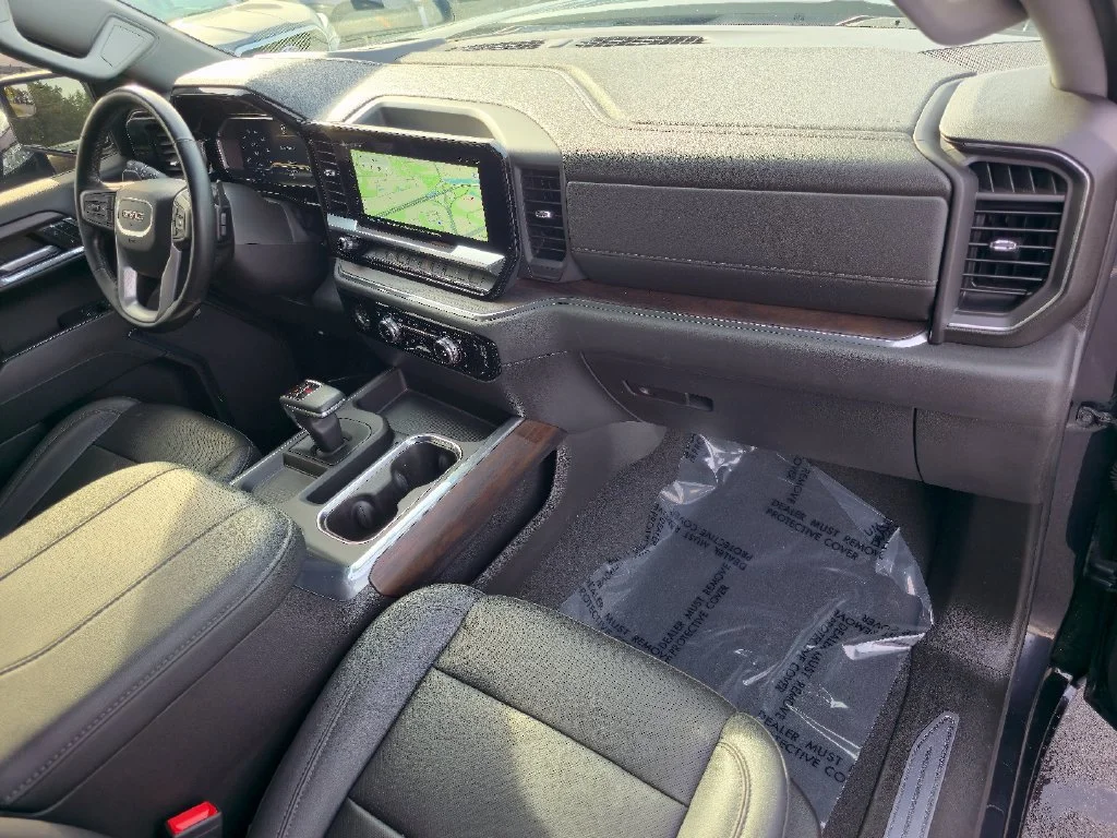 2023 GMC Sierra 1500 SLT - Photo 29