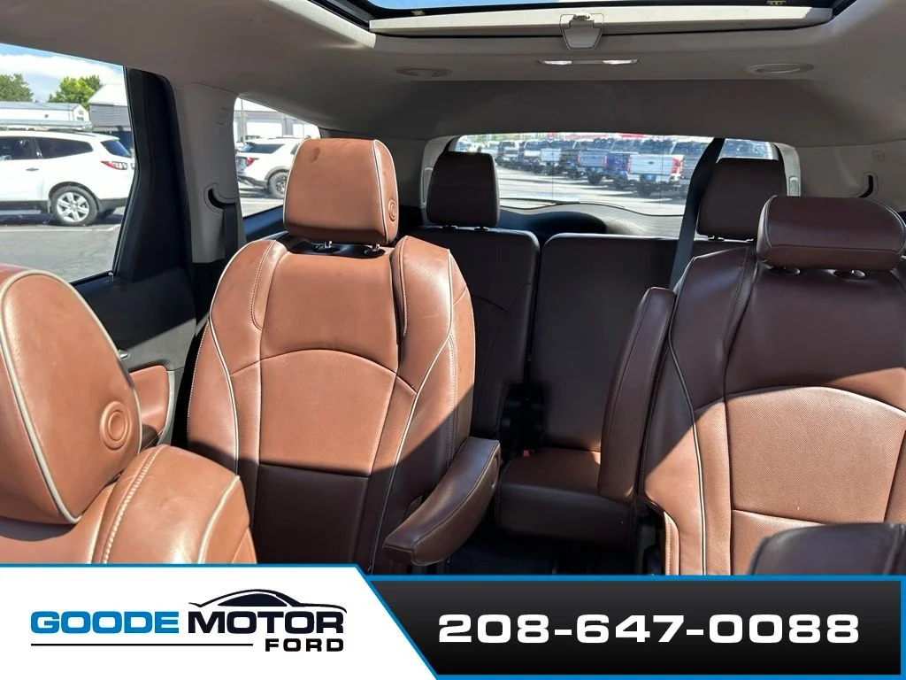 Used 2018 Dark Slate Metallic Buick Avenir image 9