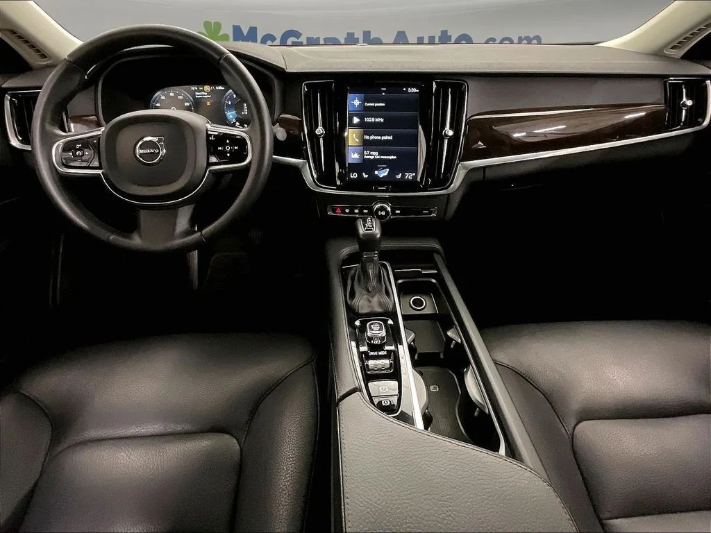 Used 2019 Gray Volvo T6 Momentum image 20