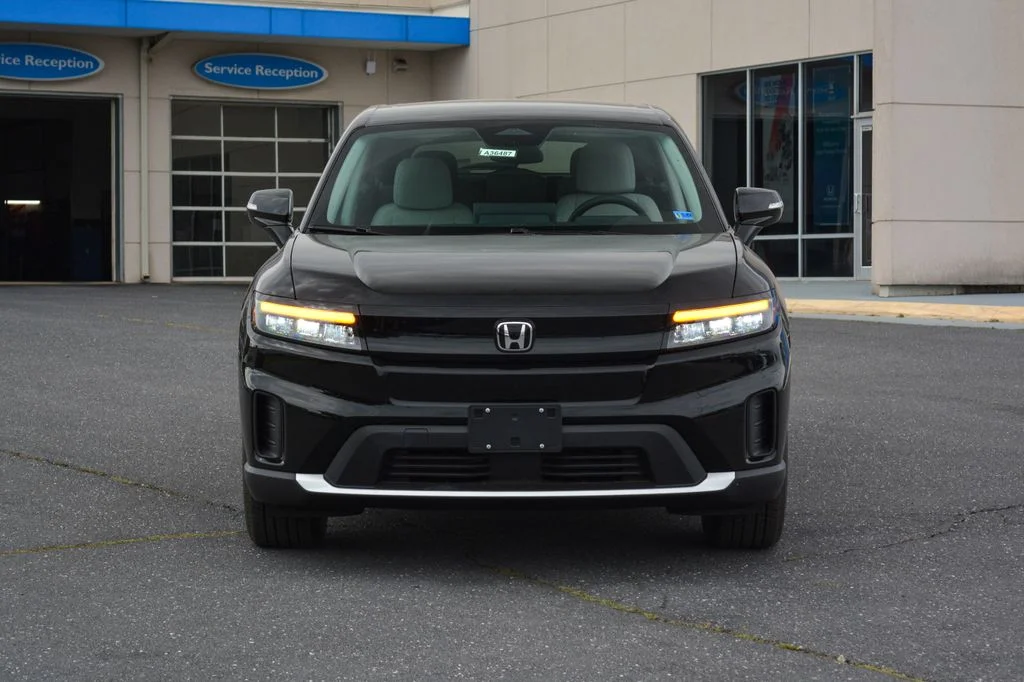 New 2026 Raven Black Honda AWD EX image 2