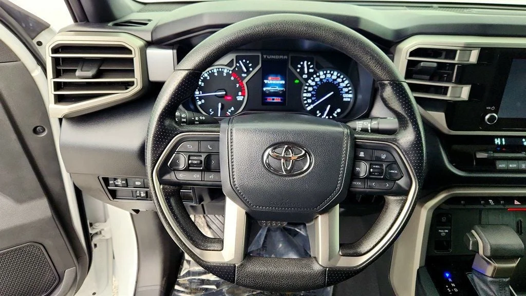 Used 2025 Ice Cap Toyota SR5 CrewMax 5.5