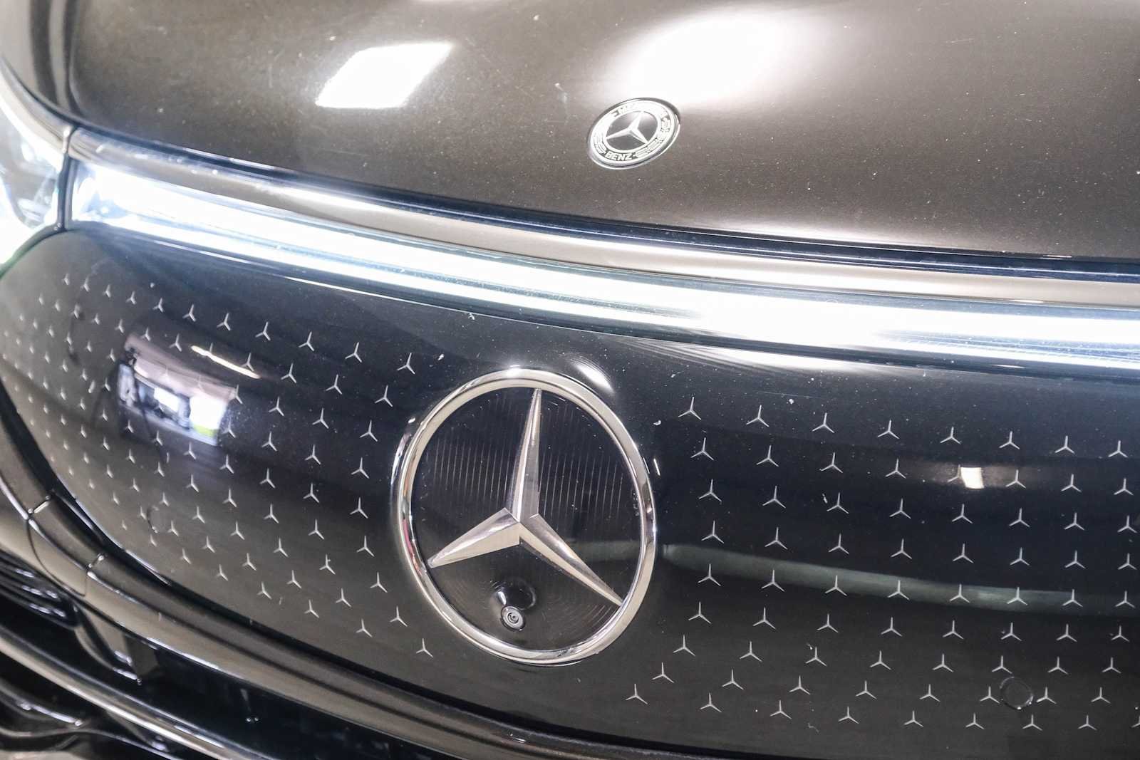 Certified Used 2022 Onyx  Black Metallic Mercedes-Benz EQS 450+ image 13