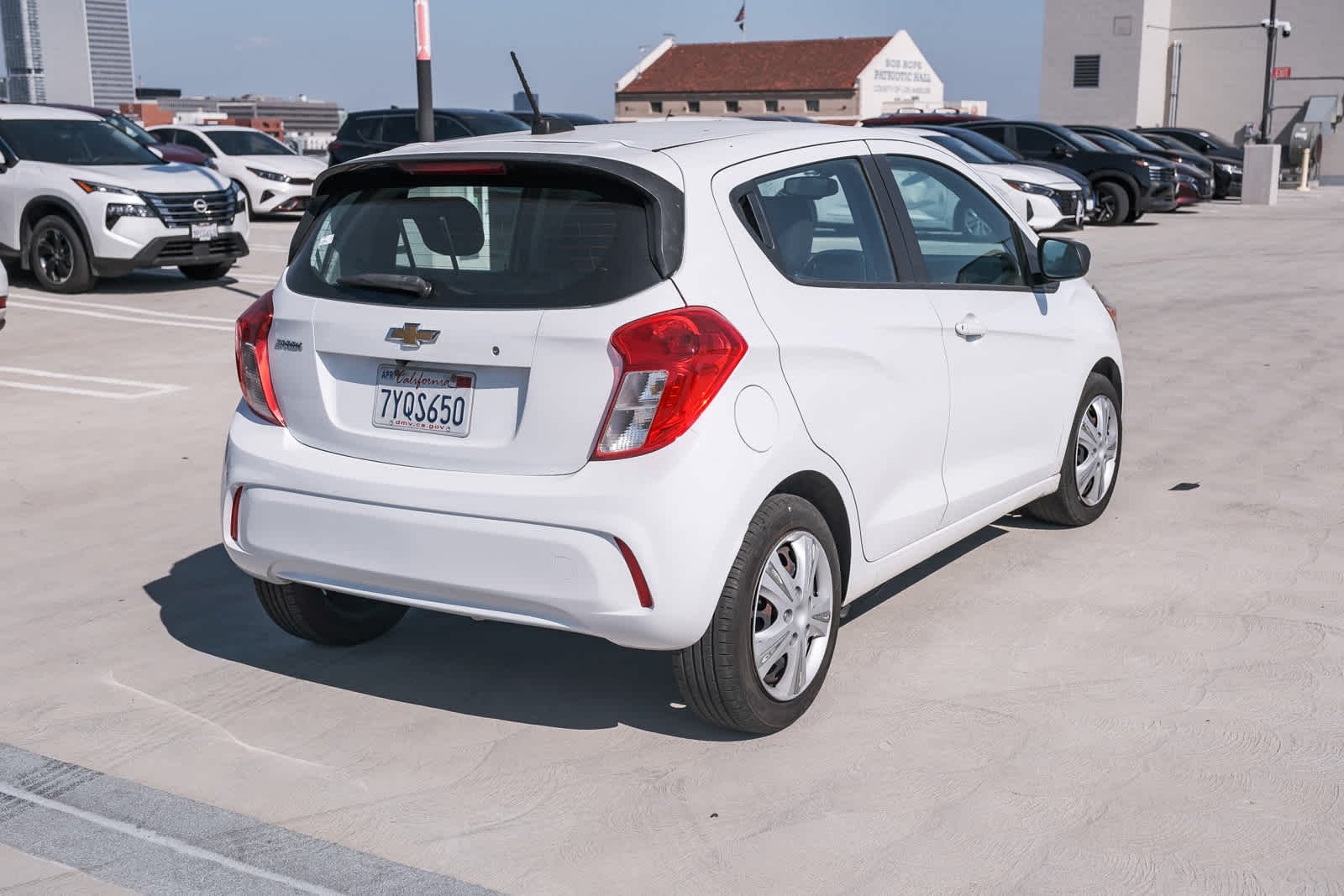 Used 2017 Summit White Chevrolet LS image 4