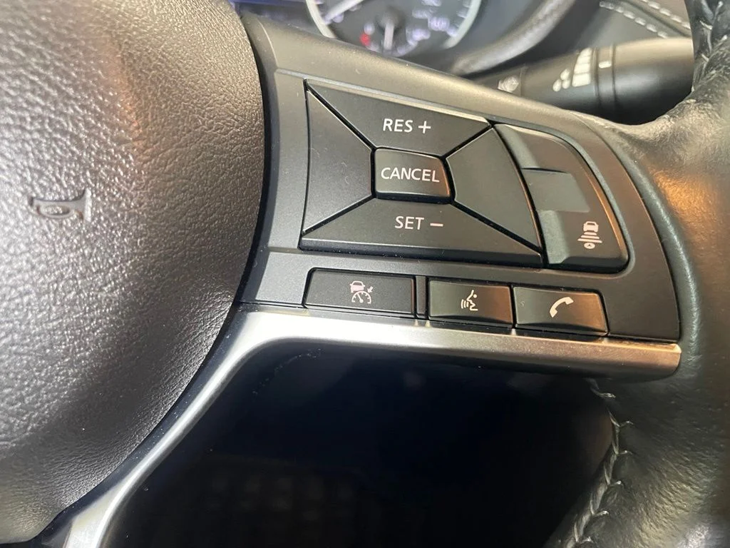 Used 2024 White Nissan SV image 14