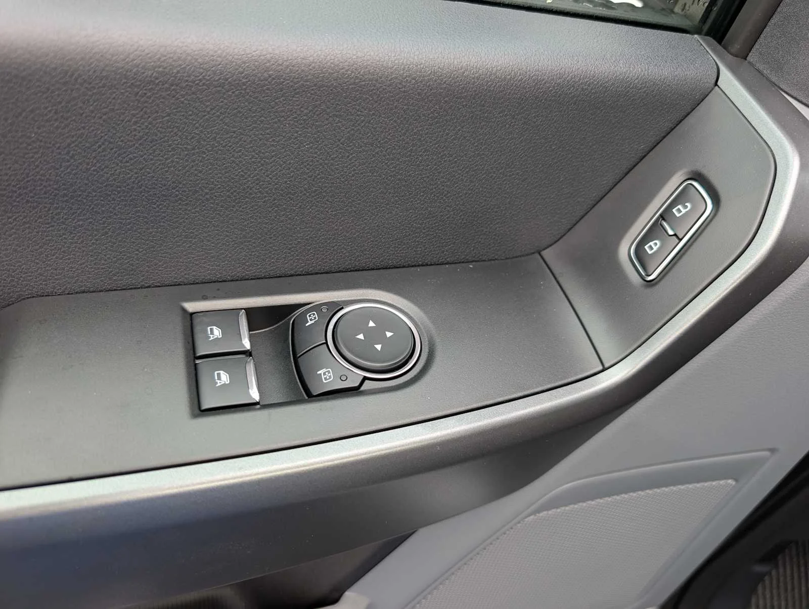 New 2026 Oxford White Ford F-250® XLT image 22