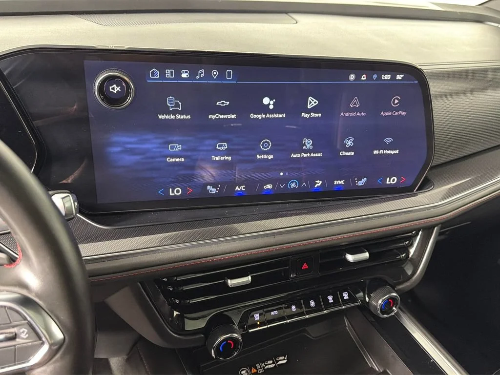 2025 Chevrolet Suburban RST - Photo 23
