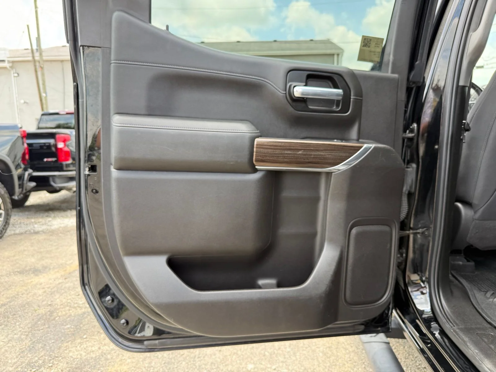 Used 2020 Black Chevrolet LT Trail Boss image 27
