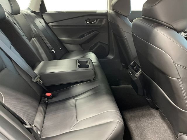 New 2026 Urban Gray Pearl Honda Touring image 25