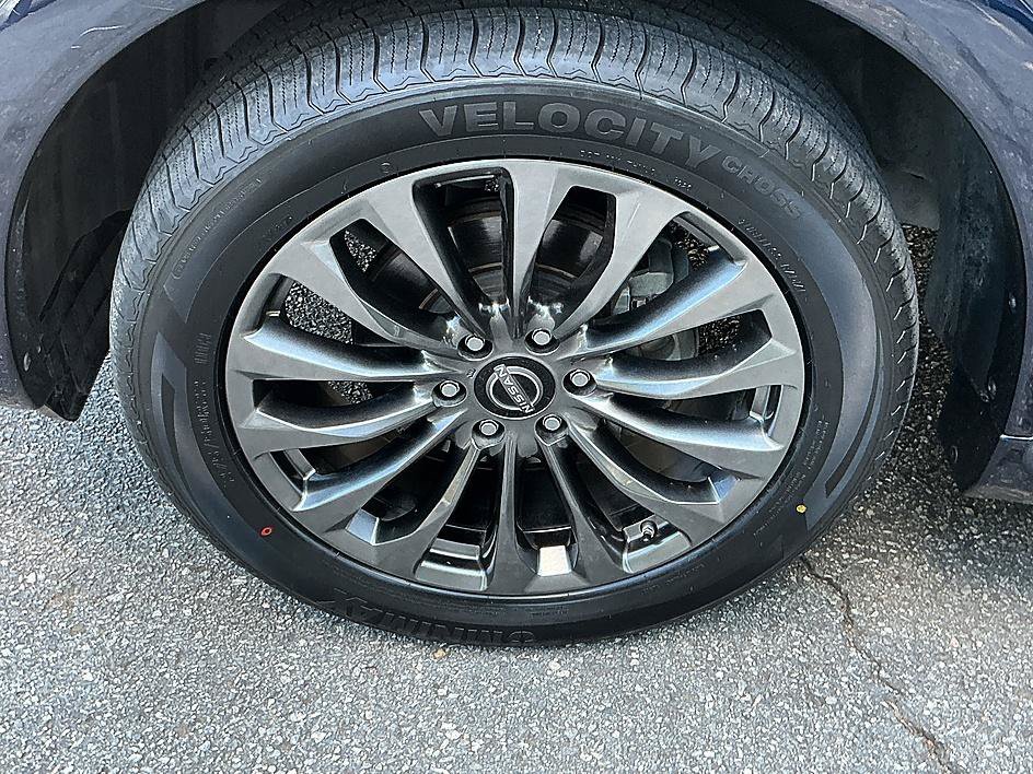 Used 2023 Hermosa Blue Pearl Nissan Platinum image 7