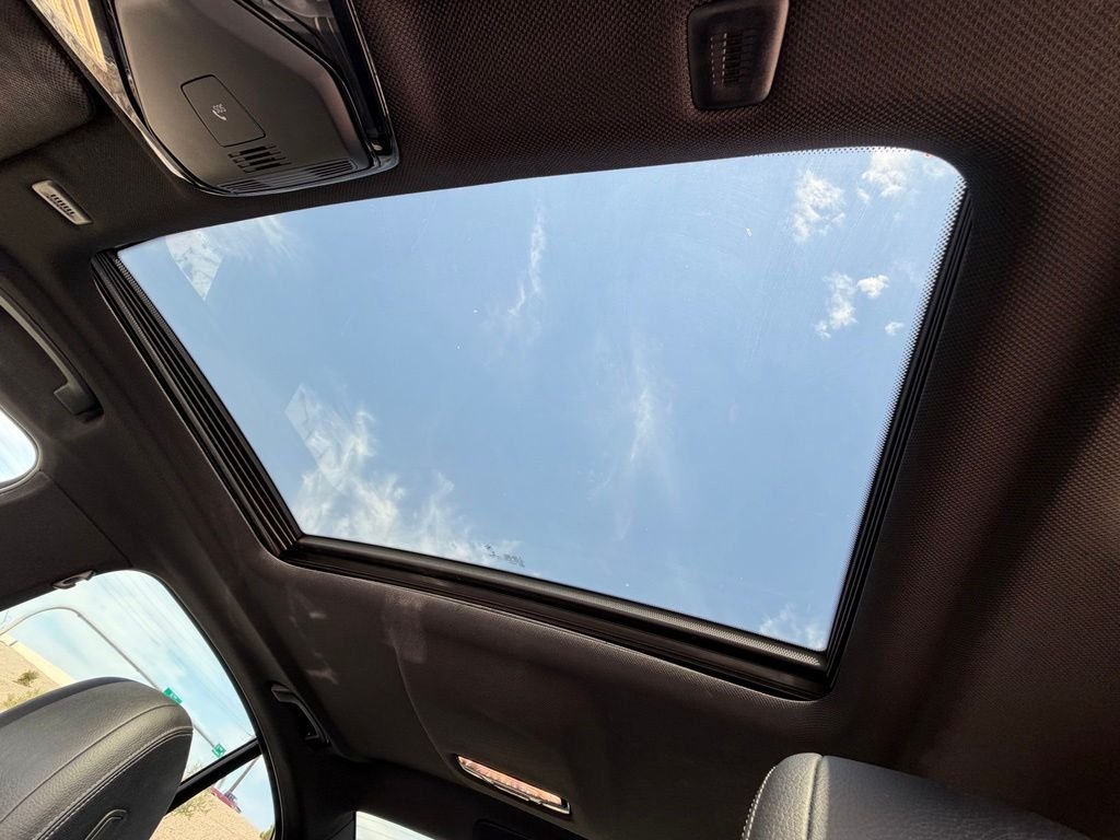 Used 2019 Gray BMW 530i image 19