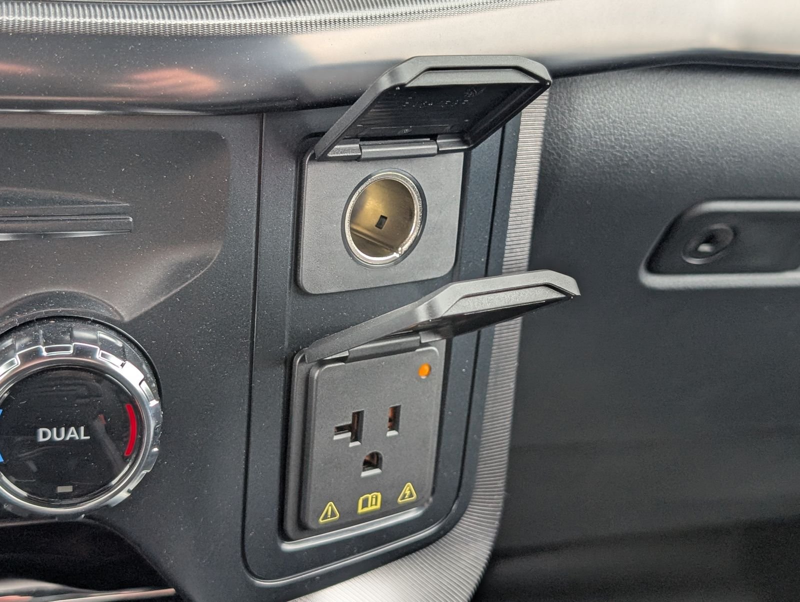 New 2026 Carbonized Gray Metallic Ford Platinum image 22