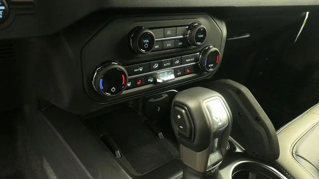 New 2026 Marsh Gray Ford Outer Banks® image 17