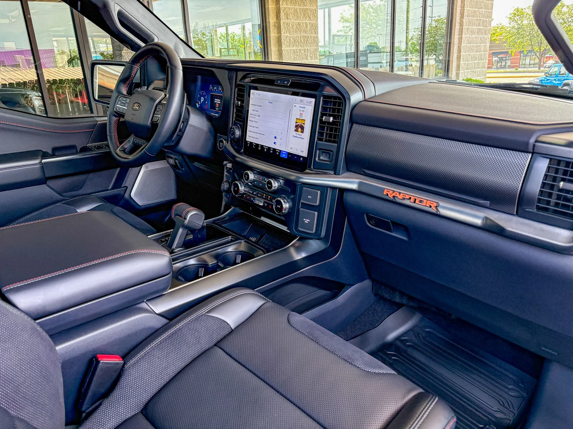 Used 2025 White Ford Raptor image 30