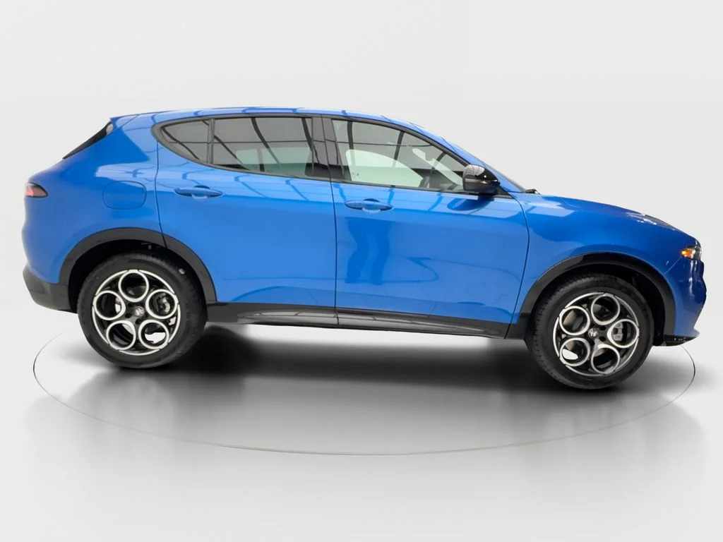 New 2026 Blue Alfa Romeo Base image 7