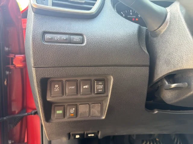 Used 2016 Red Nissan SV image 16