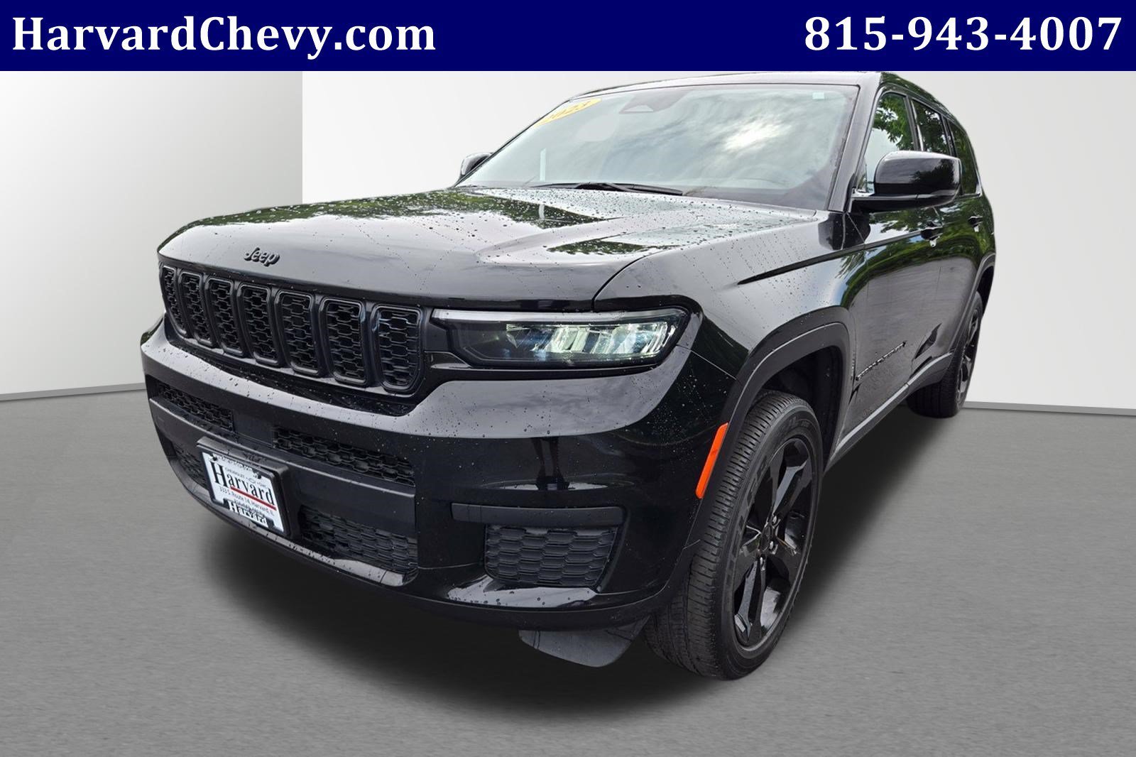 Used 2023 Black Jeep Altitude 4x4 image 3