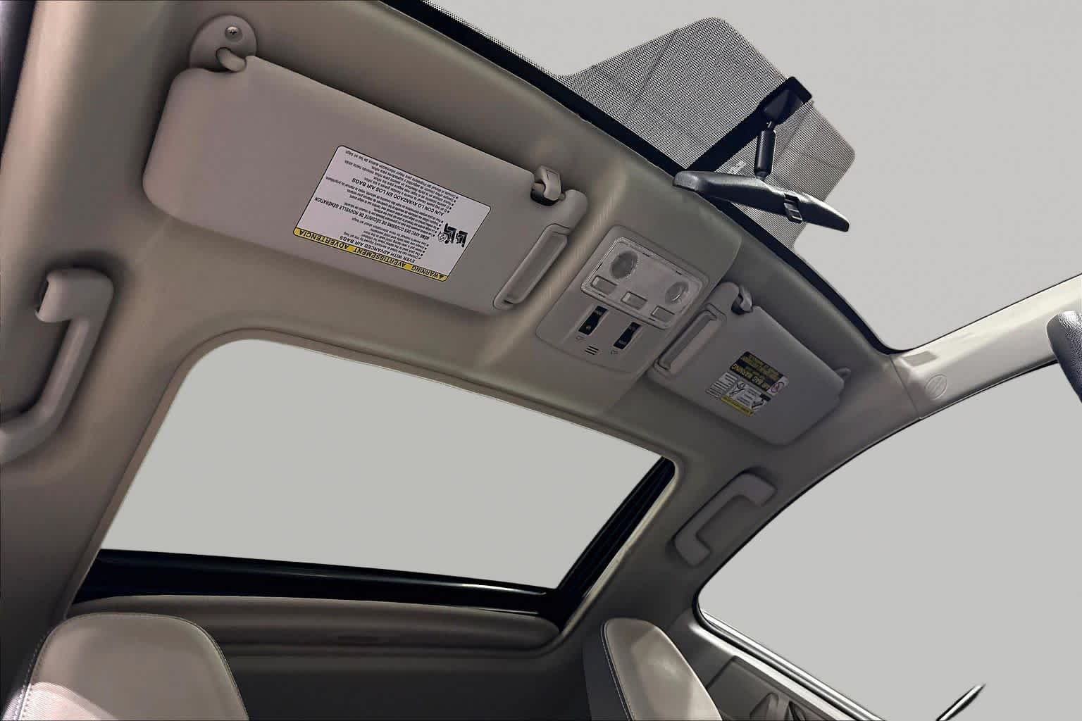 Used 2015 Classic Silver Metallic Toyota XLE image 14
