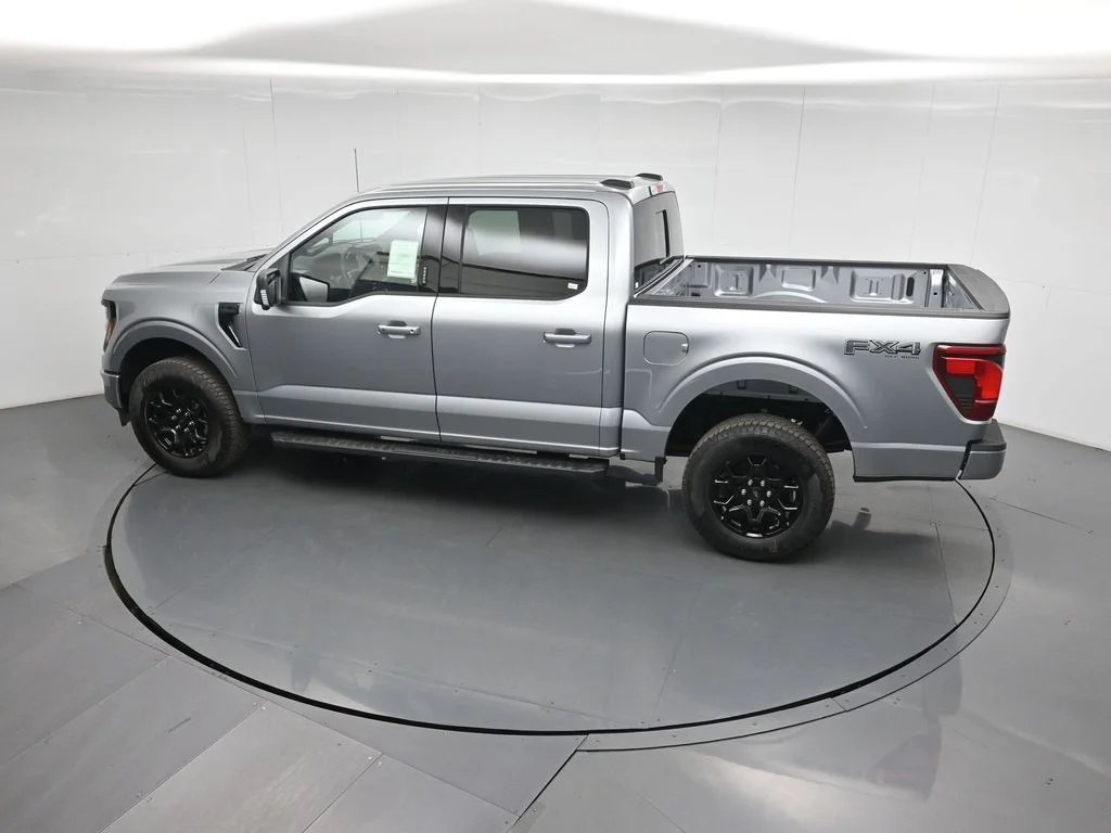New 2026 Iconic Silver Metallic Ford XLT image 39