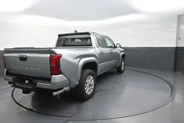 Used 2025 Silver Toyota SR5 image 14