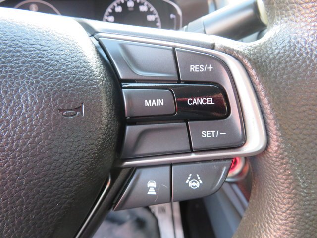 Used 2018 Crystal Black Pearl Honda LX 1.5T image 27
