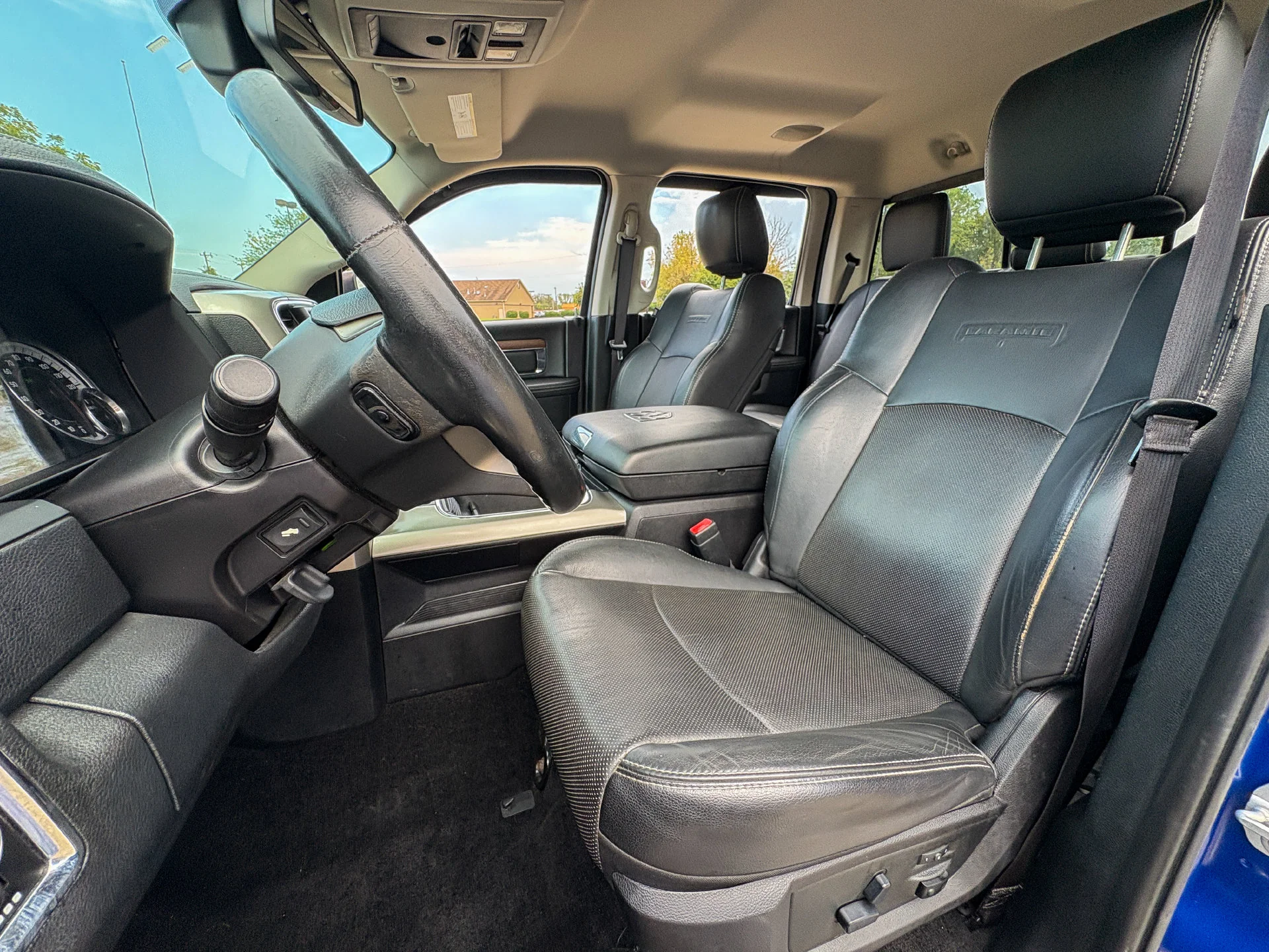 Used 2016 Blue Ram Laramie image 25