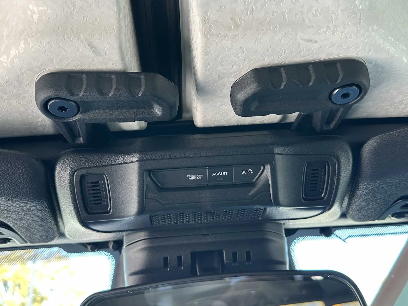 New 2026 Anvil Clear-Coat Exterior Paint Jeep Mojave image 22
