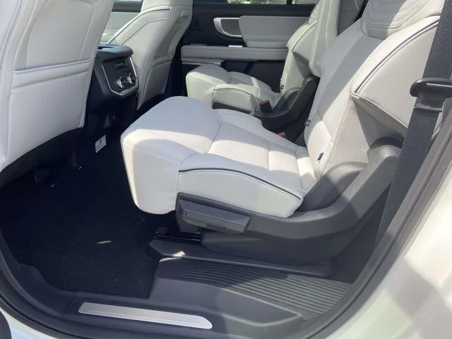 2025 Ford Expedition MAX Platinum - Photo 10