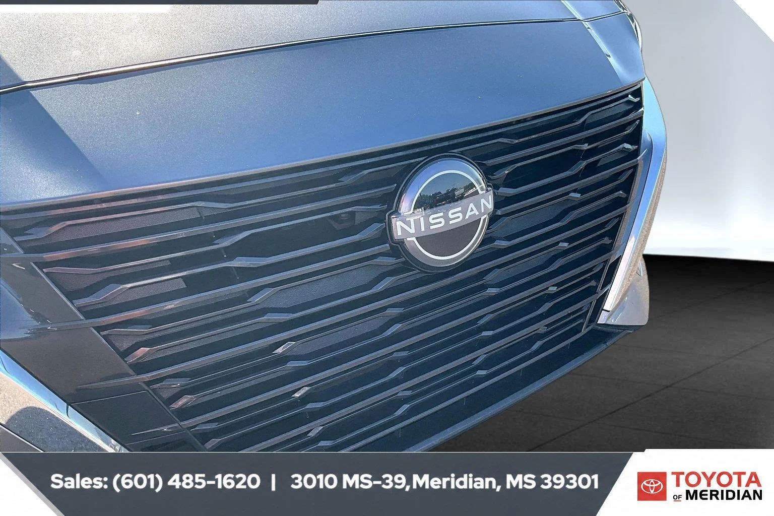 Used 2025 Gun Metallic Nissan SV image 21