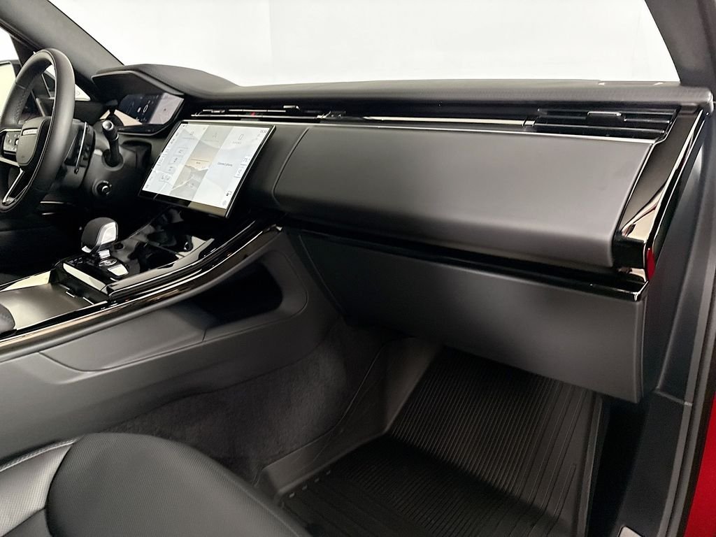 New 2026 Firenze Red Land Rover Dynamic SE image 24