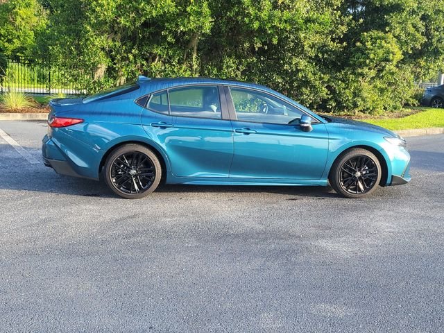 Used 2025  Toyota SE image 6