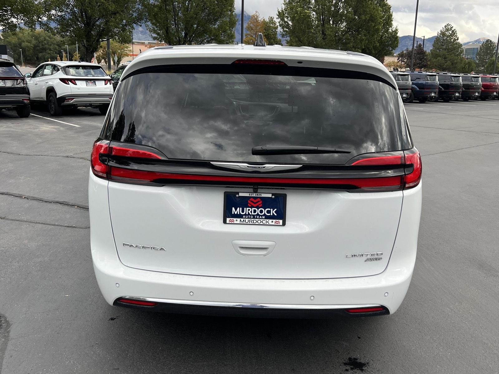 Used 2026 Bright White Clearcoat Chrysler Limited image 20