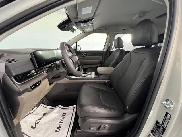New 2027 White Kia EX image 11