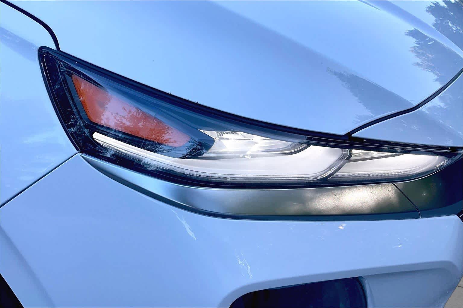 Used 2019 Quartz White Hyundai Limited image 26
