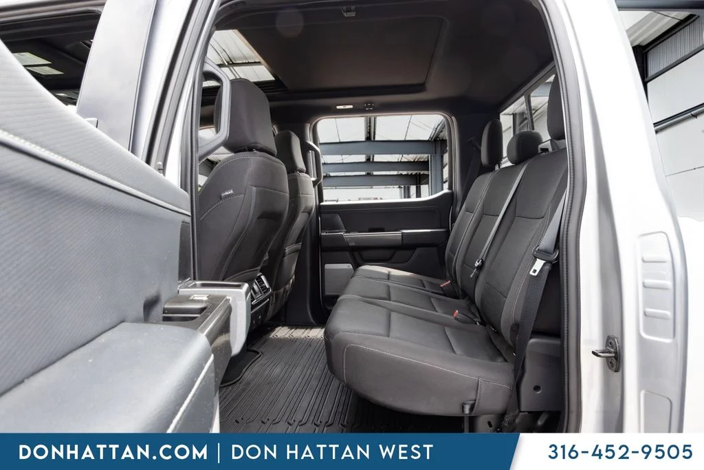 Used 2023 Silver Ford XLT image 18