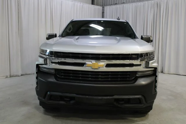 Used 2020 Silver Chevrolet LT image 32
