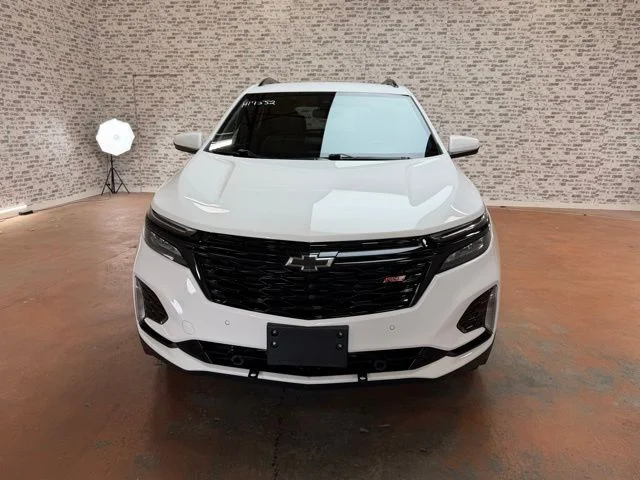 Used 2024 Summit White Chevrolet RS image 2