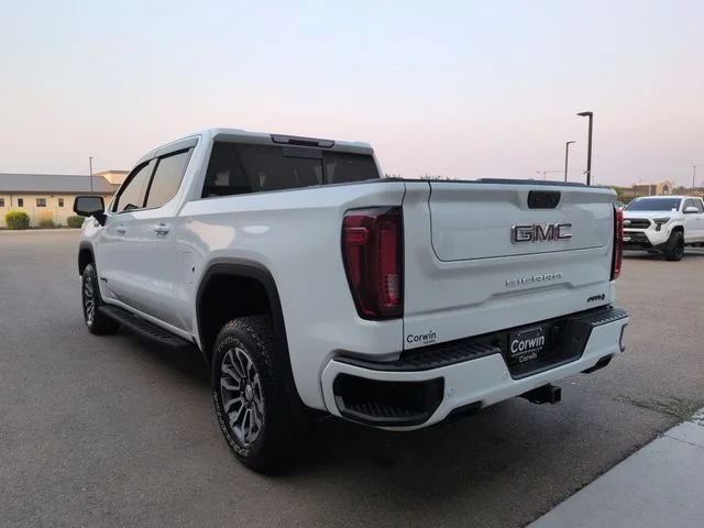 Used 2021 Summit White GMC  image 5