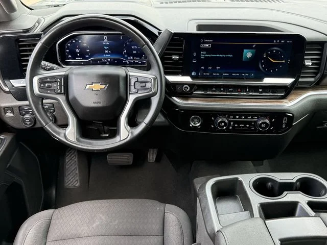 Used 2023 Gray Chevrolet LT image 9