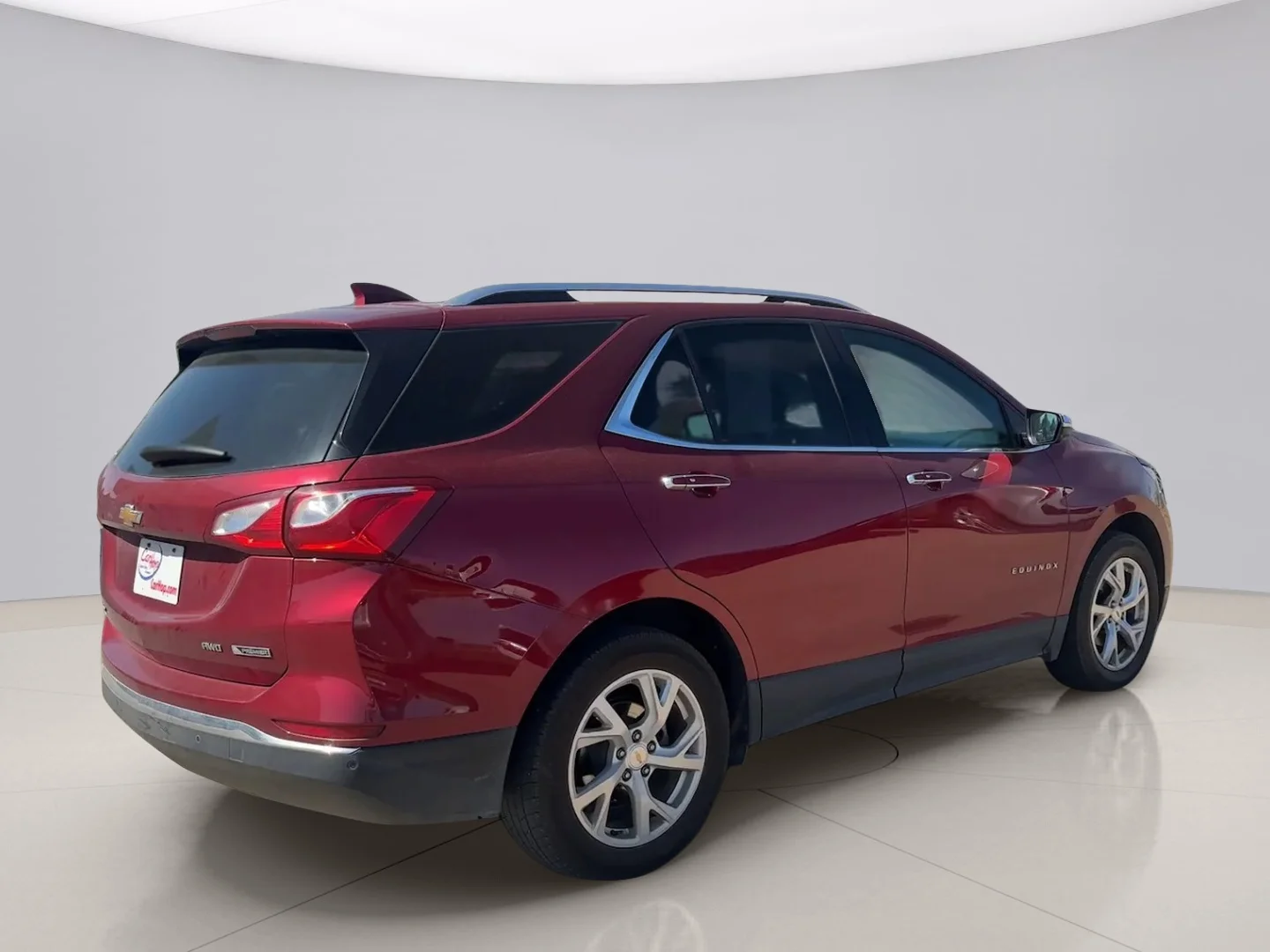 Used 2018 Red Chevrolet PREMIER image 5