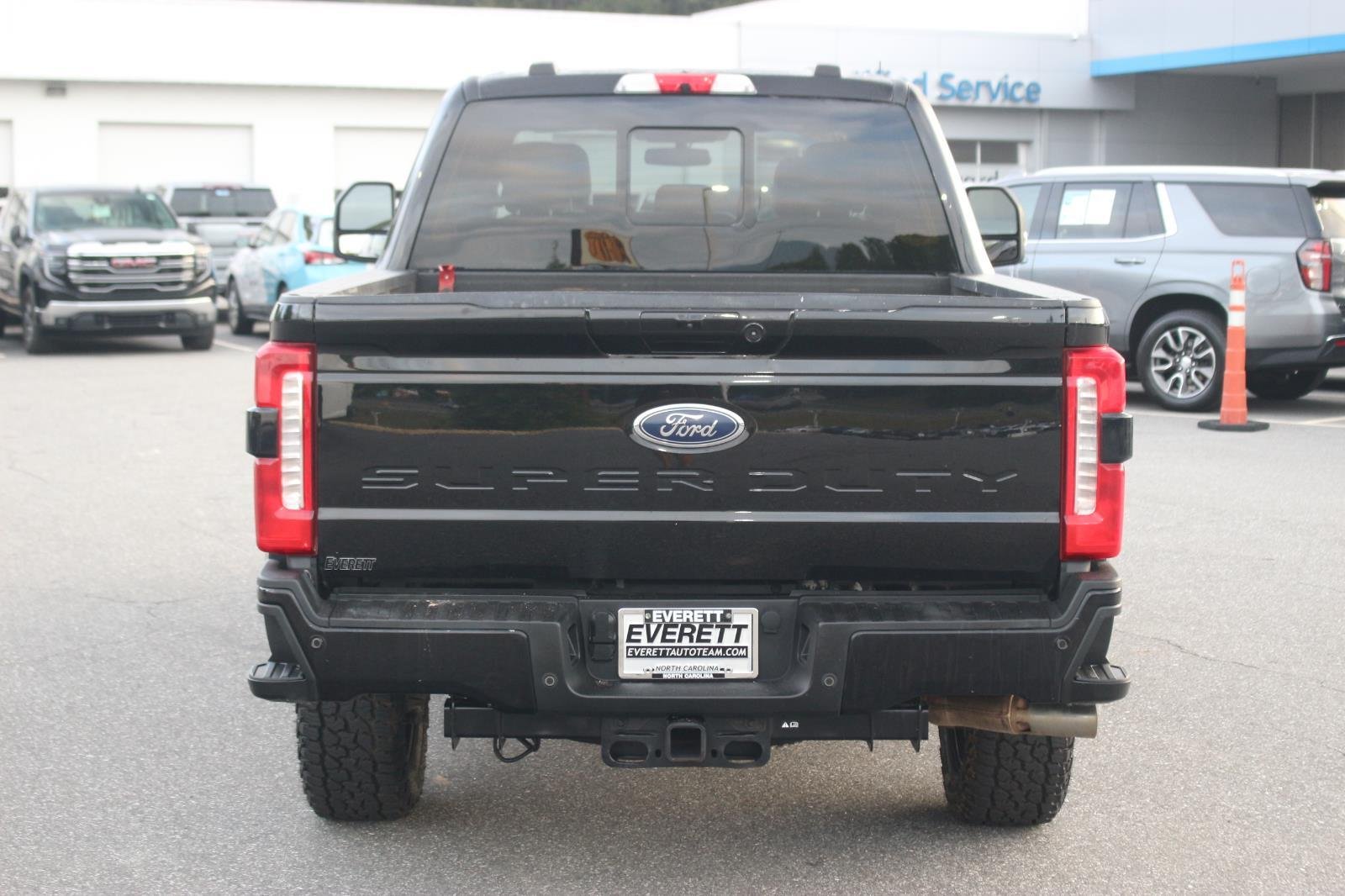 Used 2023 Black Ford XL image 6