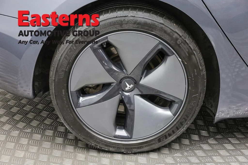 Used 2018 Gray Tesla Long Range image 24