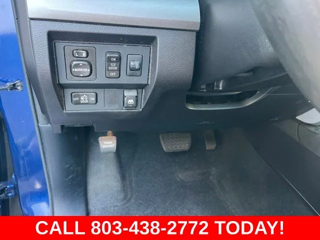 Used 2015 Blue Toyota SR5 image 21