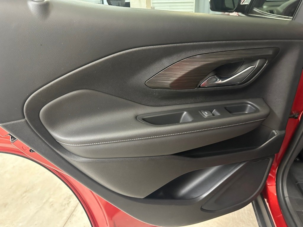 2023 GMC Terrain SLE - Photo 18