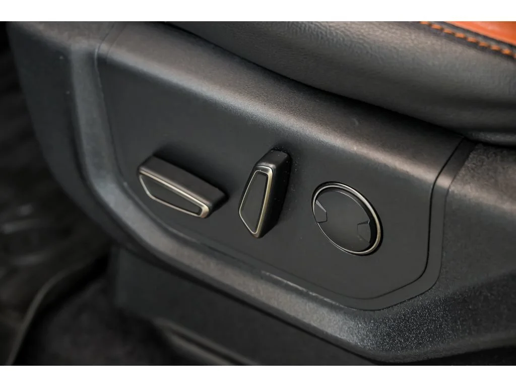 Used 2017 Gray Ford Raptor image 17